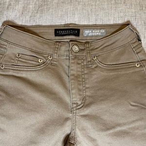 Aeropostale High Waisted Jegging Size 0 Taupe Clay color